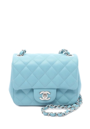 CHANEL Pre-Owned 2021 mini Classic Flap shoulder bag - Blue