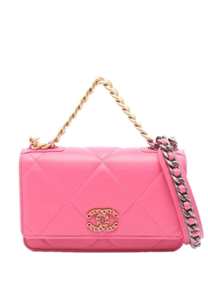 CHANEL Pre-Owned 2021-2025 Quilted Lambskin 19 Wallet on Chain satchel - Pink