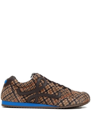 LOEWE Ballet Runner 2.0 check trainers - Brown