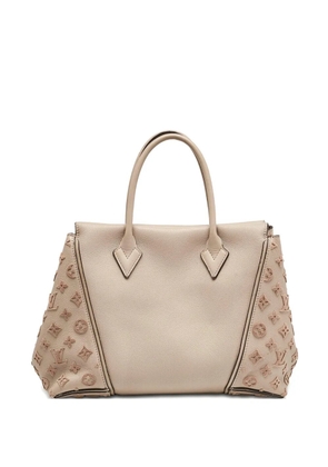 Louis Vuitton Pre-Owned monogram-embossed leather handbag - Neutrals