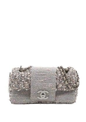CHANEL Pre-Owned 2004-2005 Medium Tweed Fantasy Flap shoulder bag - Grey