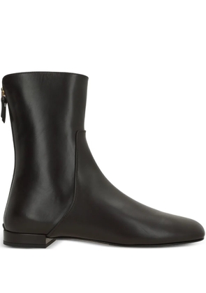 Giorgio Armani squared 10 corso como boots - Brown