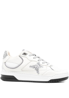 Ama Brand star-appliqué sneakers - White