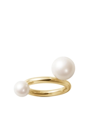 Sophie Bille Brahe 14kt recycled yellow gold La Grace freshwater pearl ring