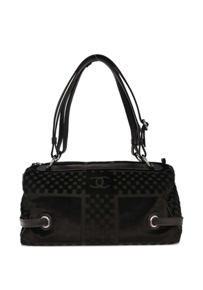 CHANEL Pre-Owned 2005-2006 checkered velvet handbag - Black