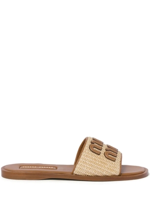 Miu Miu logo-patch raffia slides - Neutrals