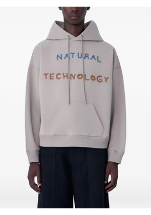 STORY mfg. hooded text-motif sweater - Grey