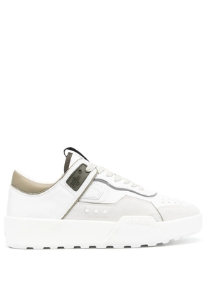 Moncler logo-patch chunky sneakers - White