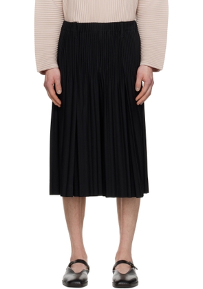 HOMME PLISSÉ ISSEY MIYAKE Black Tailored Pleats 1 Shorts