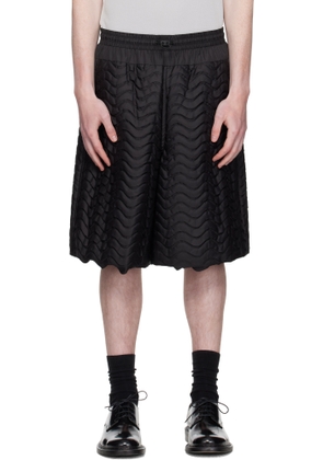 Toga Virilis Black Wave Quilting Shorts