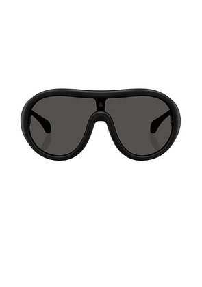 Moncler Cloche Sunglasses in Matte Black - Black. Size all.