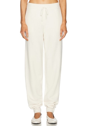 Loulou de Saison Hespero Cashmere Jogger in Ivory - Ivory. Size M (also in ).