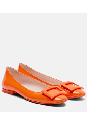 Roger Vivier Gommettine Roundy ballet flats