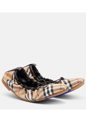 Burberry Fawn Burberry Check ballet flats