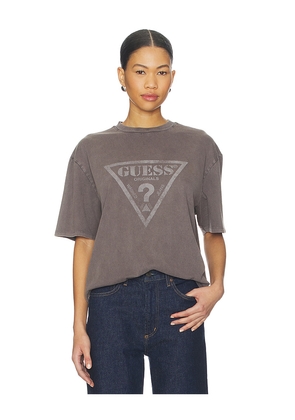 Guess Originals Vintage Triangle Tee in Grey. Size L. Also in M, S, XL/1X, XS.