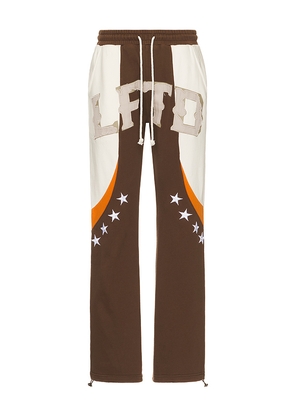 Lifted Anchors Star Sweatpant in White. Size L. Also in XL/1X.