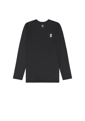 On Core Long-T in Black. Size L. Also in M, S, XL/1X.