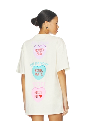 Philcos Sweethearts Hey There Tee in Cream. Size L. Also in M, S, XL/1X.
