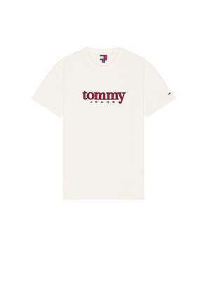 Tommy Jeans Applique Graphic Tee in White. Size L. Also in M, S, XL/1X, XS.