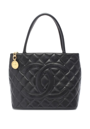 CHANEL Pre-Owned 2000-2002 quilted charm shoulder bag - Black