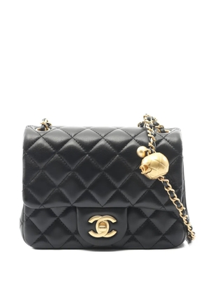 CHANEL Pre-Owned 2021 matelasse chain shoulder bag - Black