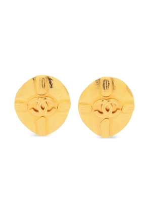 CHANEL Pre-Owned 1998 oval clip-on earrings - Gold