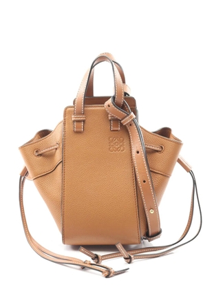 Loewe Pre-Owned 2010-2025 Mini Grained Calfskin Drawstring Hammock Bag satchel - Brown