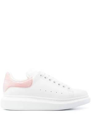 Alexander McQueen Oversized leather sneakers - White