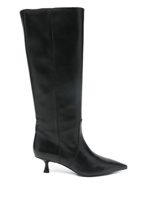 Stuart Weitzman Naomi point-toe boots - Black