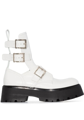 Alexander McQueen buckle-fastened caged boots - White