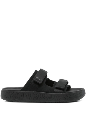 VEJA Arpoador double-strap suede sandals - Black