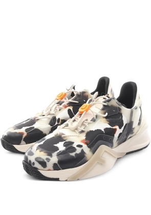 Fendi Pre-Owned 2010s lace-up sneakers - White