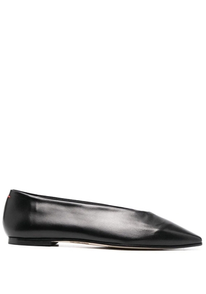 Aeyde Betty pointed ballerina shoes - Black