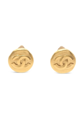 CHANEL Pre-Owned 1986-1988 Coco Mark logo-detail earrings - Gold