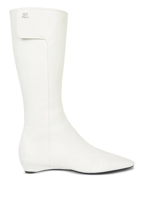 Courrèges logo-detail flat boots - White