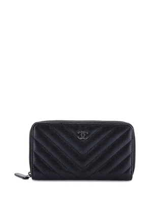 CHANEL Pre-Owned Zip Around Wallet Chevron Caviar small wallets - Black