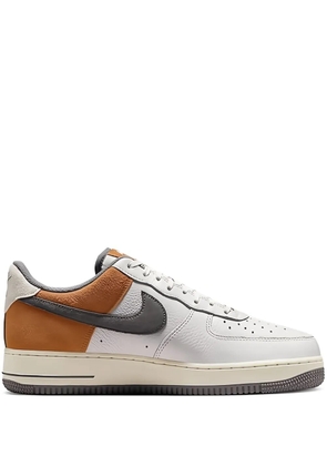 Nike Air Force 1 Low '07 LV8 'Phantom/Copper Moon' sneakers - White