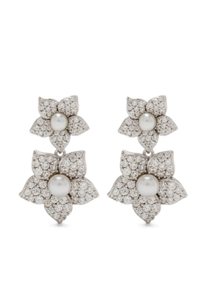 APM Monaco pearl blossom earrings - Silver