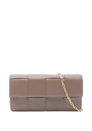 Bottega Veneta Pre-Owned 2010s woven chain wallet - Brown