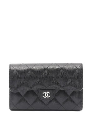 CHANEL Pre-Owned matelassé tri-fold wallet - Black