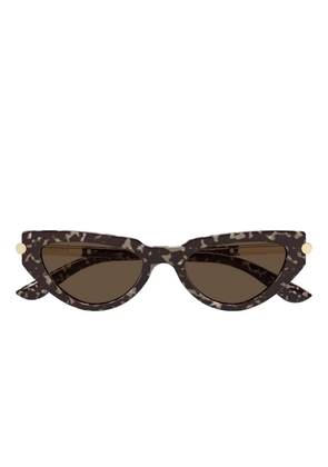 Alexander McQueen Eyewear cat-eye logo sunglasses - Brown