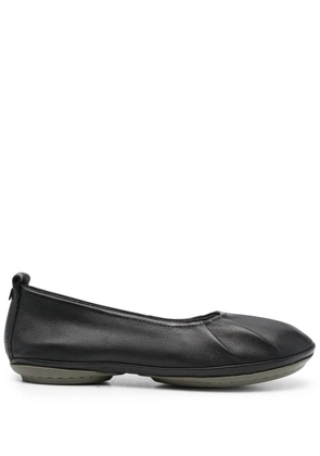 Camper pleated-detail ballerina shoes - Black