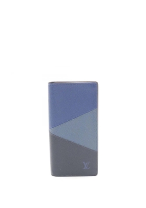Louis Vuitton Pre-Owned 2020 Taiga V Portefeuille Brazza Wallet long wallets - Blue