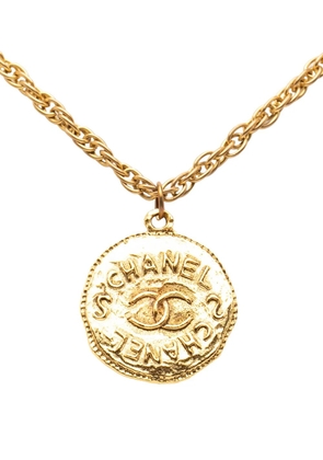 CHANEL Pre-Owned 1970-1980 Gold Plated CC Medallion Pendant Necklace costume necklace