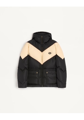 Valentino Valentino Hooded Down Jacket in Lightweight Nylon with Inlaid V and VLogo Patch Man BLACK/BUTTER 44