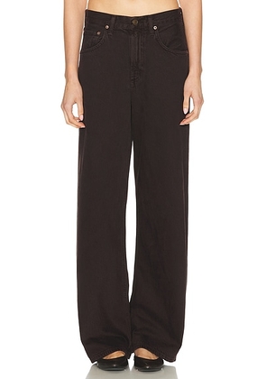 AGOLDE Low Curve Jeans in Sloe Berry - Wine. Size 34 (also in ).