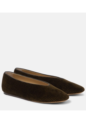 Le Monde Beryl Regency velvet ballet flats