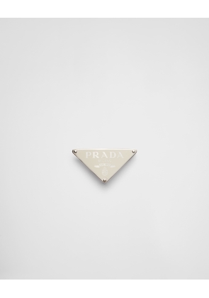 Enameled-metal belt buckle