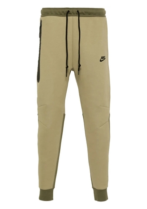 Nike Tech Fleece tapered track pants - Green
