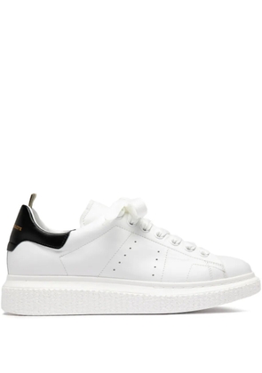 Officine Creative logo-print sneakers - White
